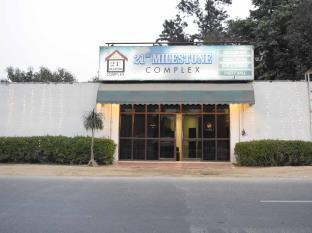 21 Milestone Hotel & Resort New Delhi Exterior foto